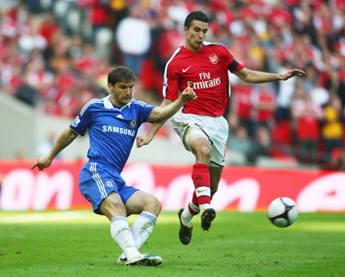 小蜜蜂主帅：尊重维萨的选择；这个夏窗球队转会工作不理想（小蜜蜂主帅：理解维萨决定，坦言今夏引援不尽如人意）