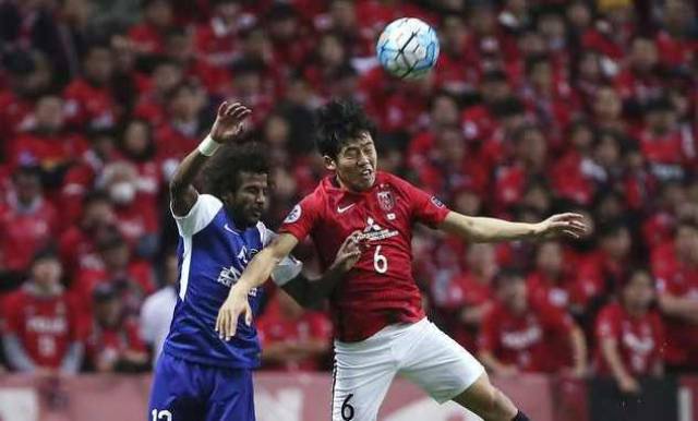 米体：库普梅纳斯在尤文56场已踢过6个位置，他需要找回稳定（米体：库普梅纳斯在尤文56战涉足6位置，亟待找回稳定状态）