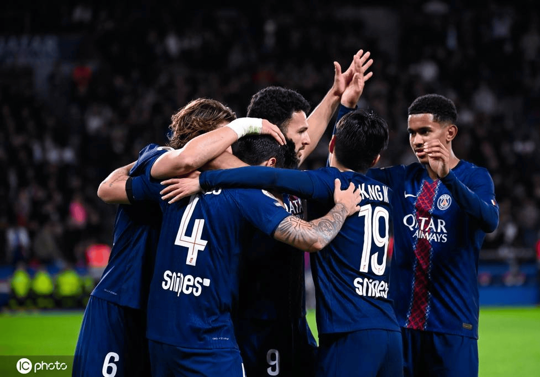 马切吉亚尼：奥古斯托客串不了右路；索默的扑救有问题（马切吉亚尼：奥古斯托难胜任右路，索默扑救表现有瑕疵）