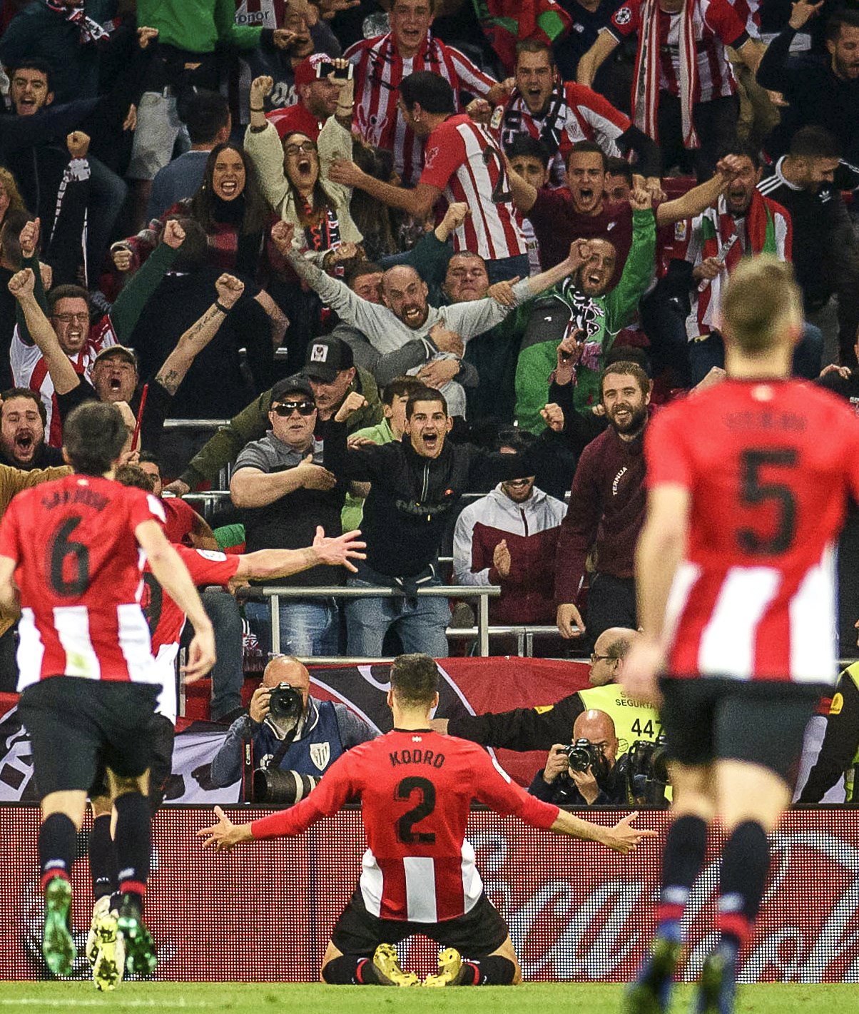 阿诺德或伤缺两个月！皇马赛程：12月欧冠战曼城，明年1月西超杯（阿诺德恐伤停两月！皇马12月欧冠战曼城，明年1月征战西超杯）