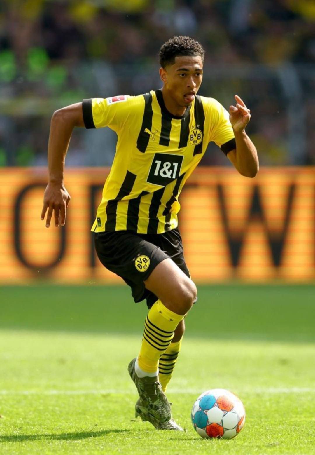 翻新太贵，维罗纳市长托马西提出把维罗纳现主场直接拆除再重建（因翻新成本过高，维罗纳市长托马西建议拆除现有主场并重建）