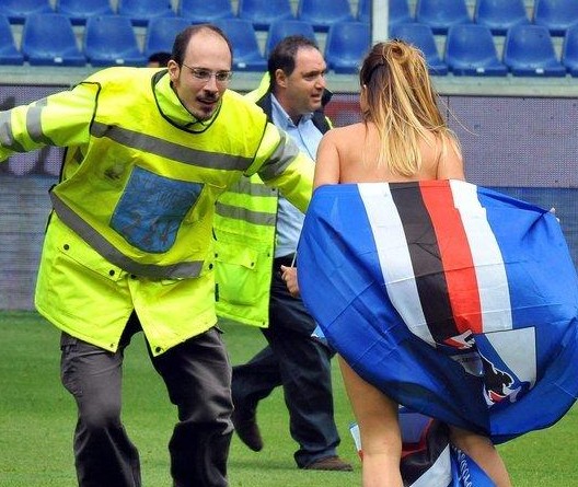 萨内蒂：批评劳塔罗？荒谬，他已经排在国米历史射手榜前五（萨内蒂：质疑劳塔罗太离谱，他已跻身国米队史射手前五）