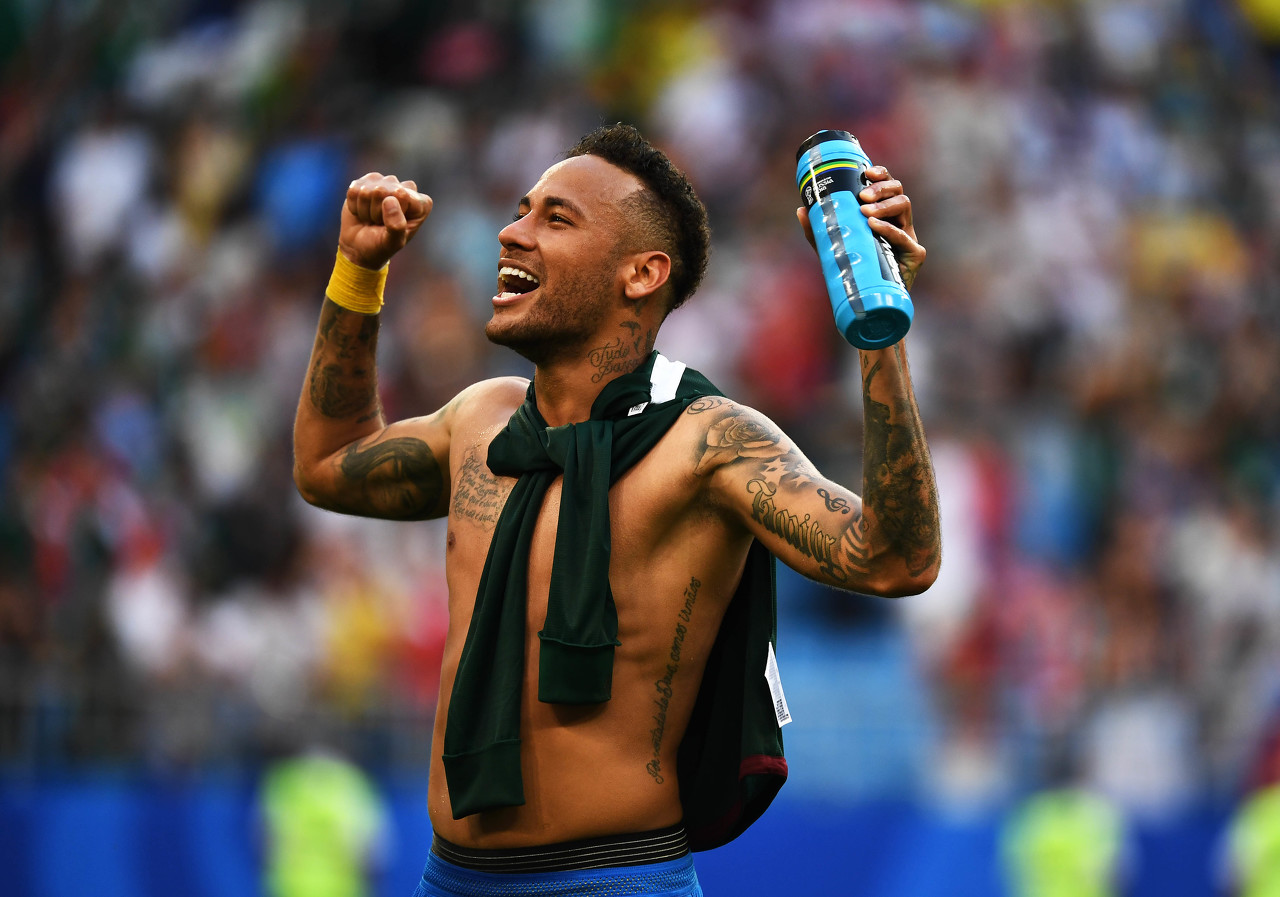 NBA焦点战：篮网客场逆转雄鹿,（NBA重磅对决：篮网客场逆转击败雄鹿）