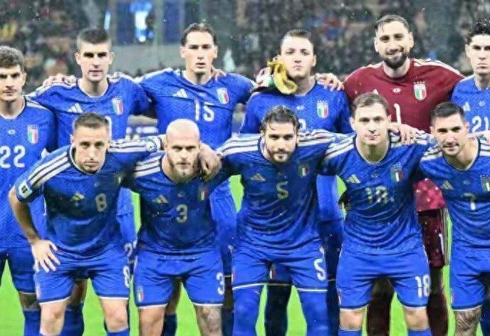 埃基蒂克：斯洛特在训练中对我很严厉，有时我真的会被气到爆（埃基蒂克：斯洛特训练时对我要求很严，有时真让我气炸）