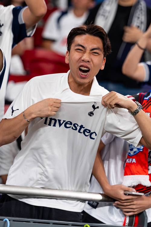 澳超战报：兰德尔屡失良机，奥克兰FC1-2纽卡斯尔喷气机（澳超简报：兰德尔错失多次良机，奥克兰FC1-2不敌纽卡斯尔喷气机）