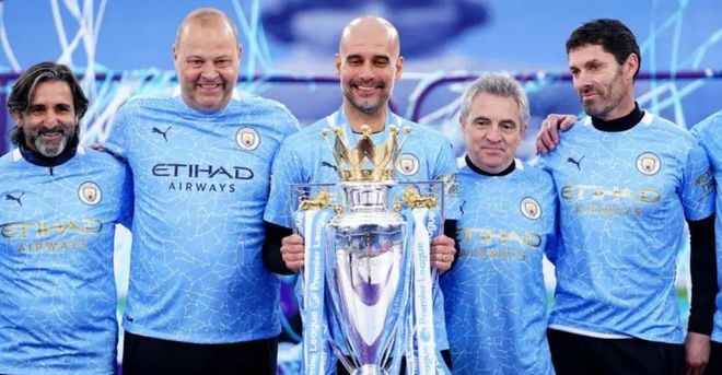 球场角力，美国和巴拉圭热身赛补时阶段发生大规模冲突（补时阶段爆发大规模冲突，美国与巴拉圭热身赛演变为场上对峙）