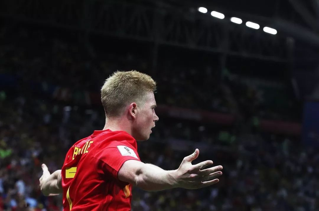 伦纳德24中15空砍赛季新高39分，仍未能带队取胜（伦纳德24投15中轰赛季新高39分仍难救主，球队无奈败北）